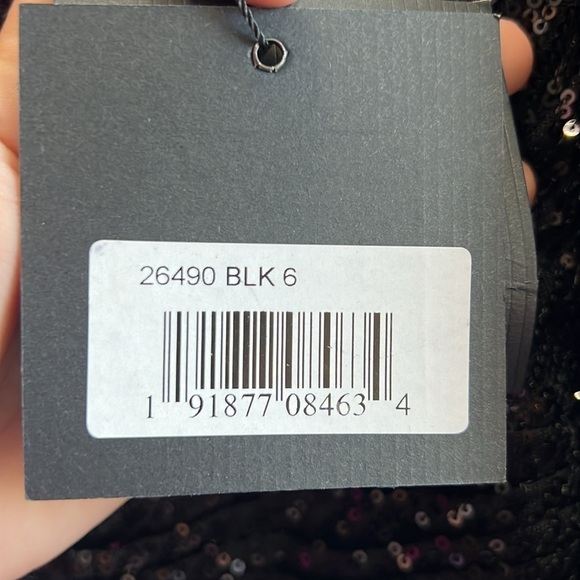 Mac Duggal 26490 NWT SEQUINED LONG SLEEVE GOWN - Picture 6 of 8